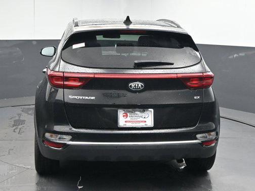 2022 Kia Sportage EX