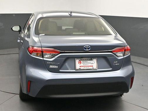 2025 Toyota Corolla Hybrid LE