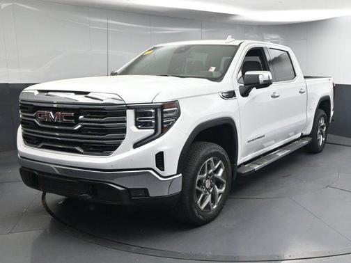 Summit White 2023 GMC Sierra 1500 SLT