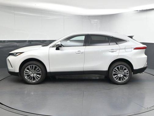 2024 Toyota Venza XLE