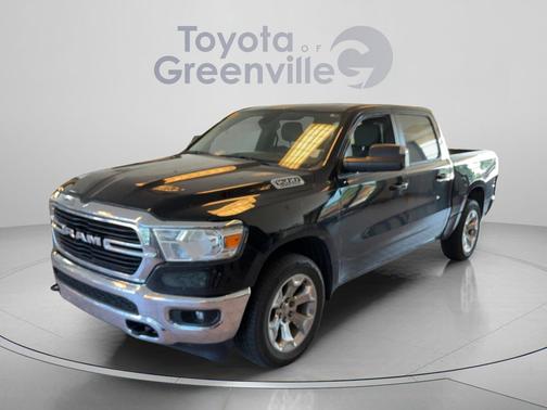 Diamond Black Crystal Pearlcoat 2021 RAM 1500 Big Horn/Lone Star