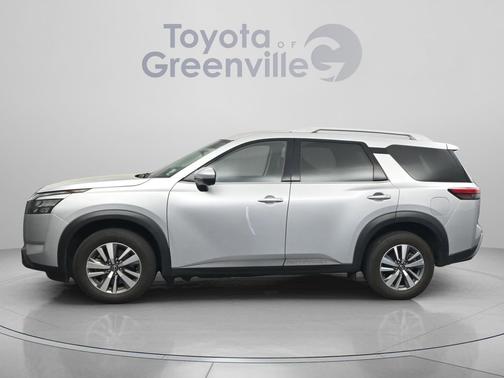 Brilliant Silver Metallic 2025 Nissan Pathfinder SL FWD