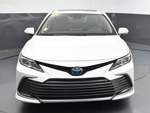 2024 Toyota Camry Hybrid LE