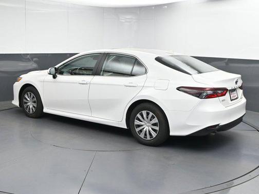 2024 Toyota Camry Hybrid LE