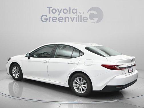 Ice Cap 2025 Toyota Camry LE