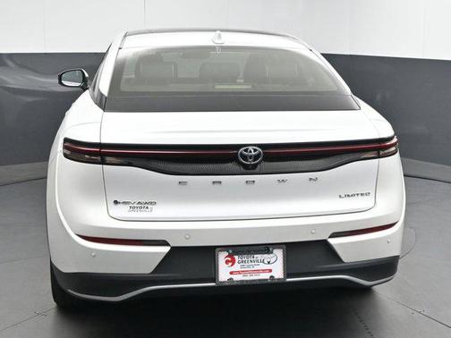 2024 Toyota Crown Limited