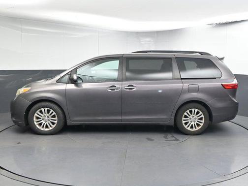 2015 Toyota Sienna L