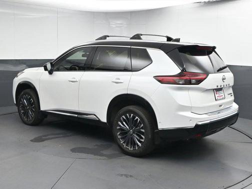 2025 Nissan Rogue Platinum