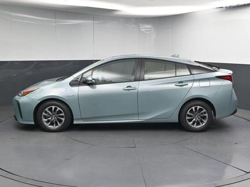 2019 Toyota Prius L