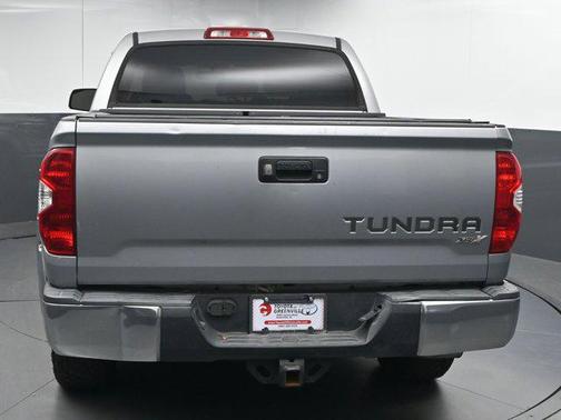 2017 Toyota Tundra SR5