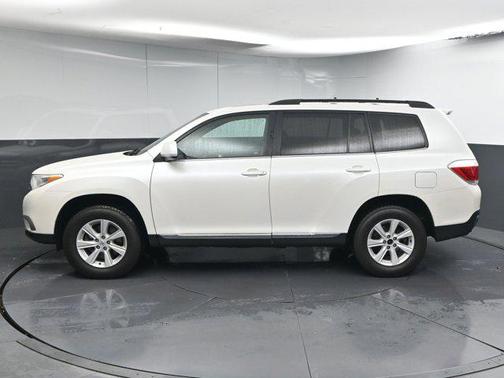 2013 Toyota Highlander SE