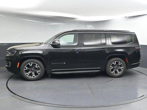 Diamond Black Crystal Pearlcoat 2024 Jeep Wagoneer Series III 4x4