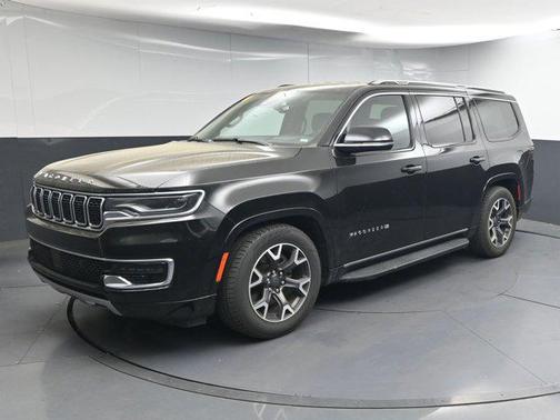 Diamond Black Crystal Pearlcoat 2024 Jeep Wagoneer Series III 4x4