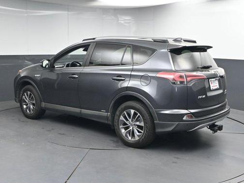 Silver Sky Metallic 2018 Toyota RAV4 Hybrid XLE