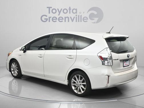 Blizzard Pearl 2013 Toyota Prius v Five