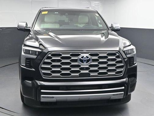2024 Toyota Sequoia Capstone