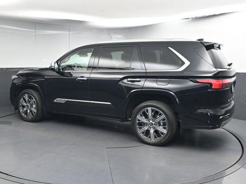 2024 Toyota Sequoia Capstone