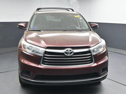 Ooh La La Rouge Mica 2015 Toyota Highlander LE