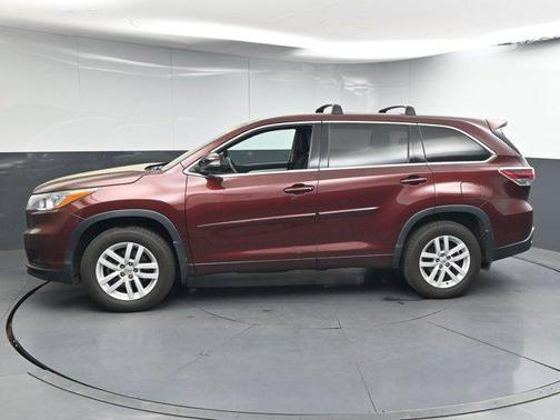 Ooh La La Rouge Mica 2015 Toyota Highlander LE