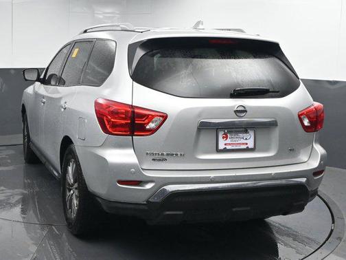 2020 Nissan Pathfinder SL 2WD