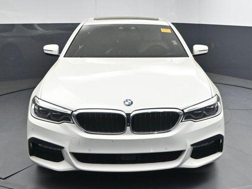 Alpine White 2018 BMW 540 xDrive