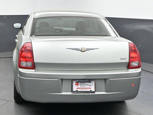2006 Chrysler 300 Base
