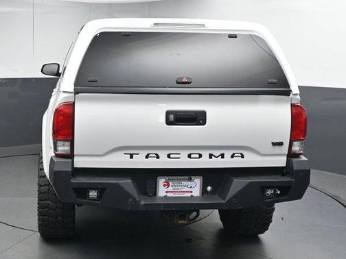 2016 Toyota Tacoma TRD Sport