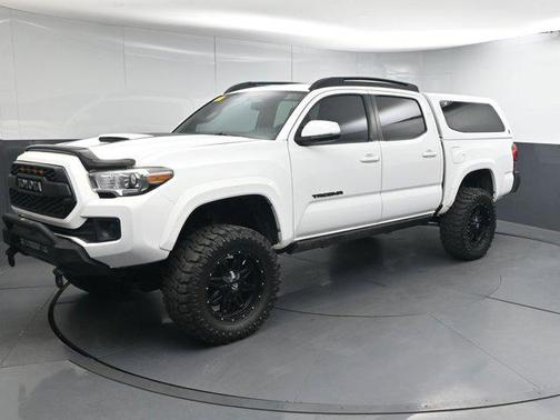 2016 Toyota Tacoma TRD Sport