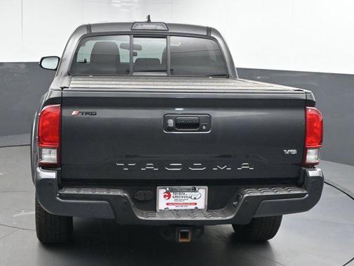 2016 Toyota Tacoma TRD Sport