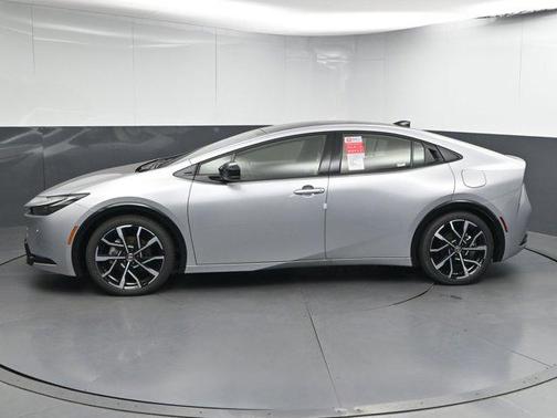 2025 Toyota Prius Plug-In Hybrid XSE