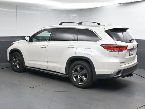 2017 Toyota Highlander Limited Platinum