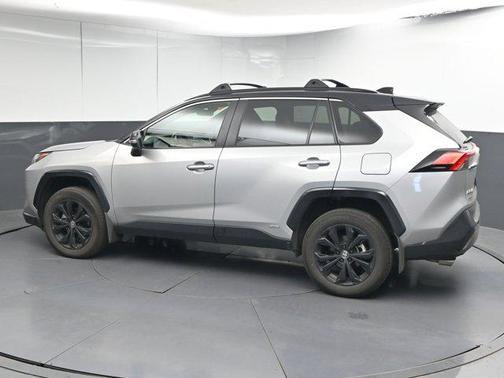 2024 Toyota RAV4 Hybrid SE