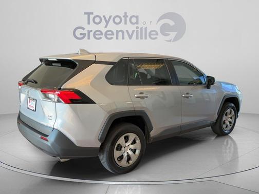Silver Sky Metallic 2022 Toyota RAV4 LE