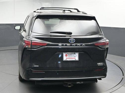 2021 Toyota Sienna Limited 7-Passenger