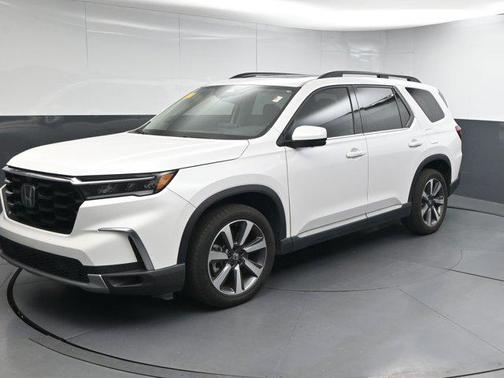 2023 Honda Pilot AWD Elite