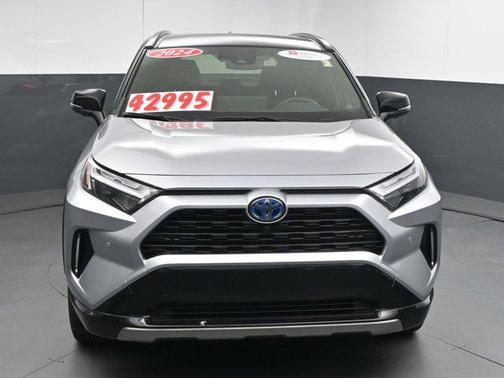 2024 Toyota RAV4 Hybrid SE