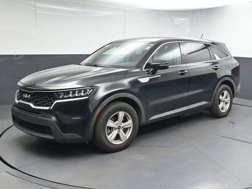 2022 Kia Sorento LX