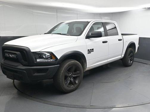 2024 RAM 1500 Classic Warlock Crew Cab 4x4 5'7' Box