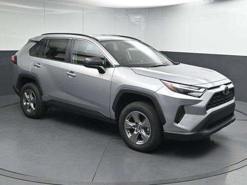 2025 Toyota RAV4 Hybrid SE