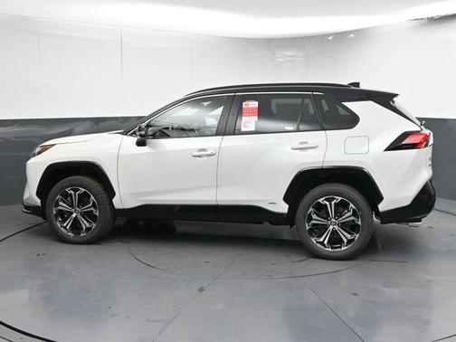 2025 Toyota RAV4 Hybrid SE
