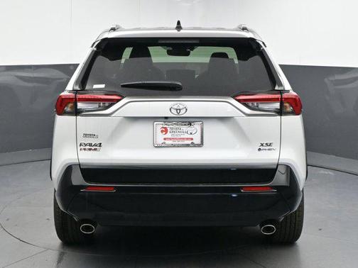 2025 Toyota RAV4 Hybrid SE