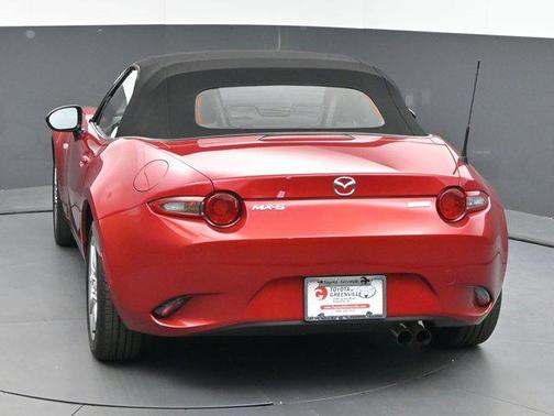 2016 Mazda MX-5 Miata Sport