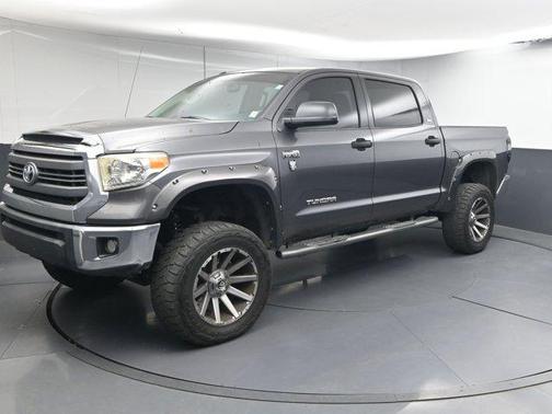 2014 Toyota Tundra SR5