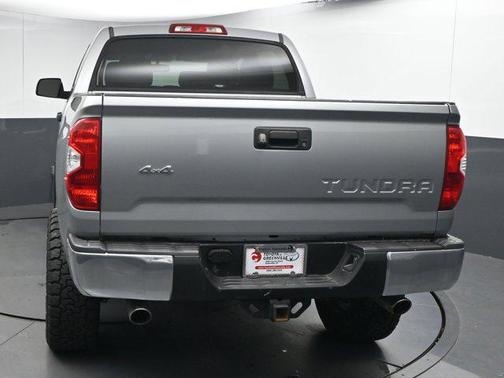 2017 Toyota Tundra SR5