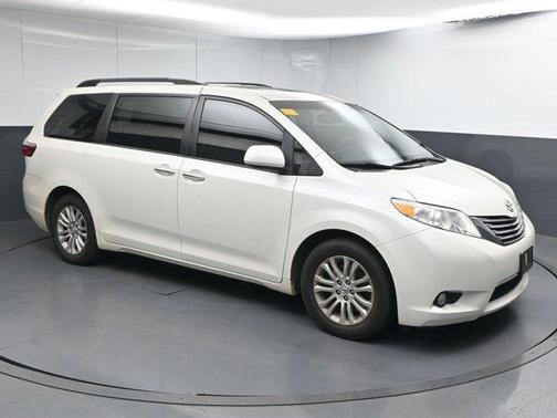 2017 Toyota Sienna L