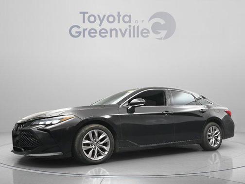 Opulent Amber 2019 Toyota Avalon XLE