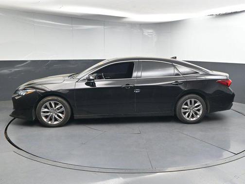 Opulent Amber 2019 Toyota Avalon XLE