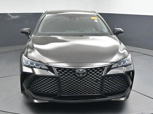 Opulent Amber 2019 Toyota Avalon XLE