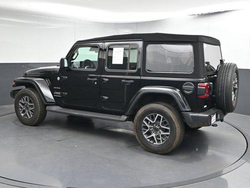 2024 Jeep Wrangler 4-Door Sahara 4x4