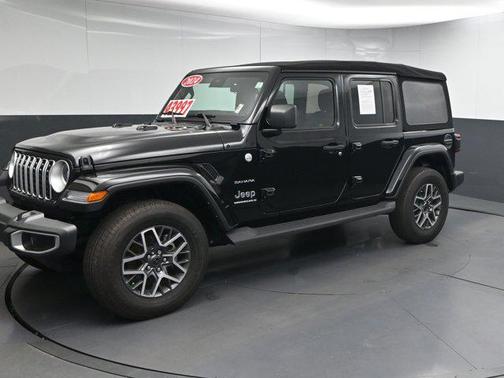 2024 Jeep Wrangler 4-Door Sahara 4x4